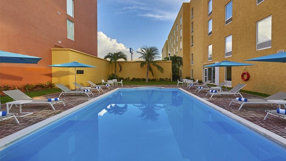 City Express By Marriott Cancún Zewnętrze zdjęcie