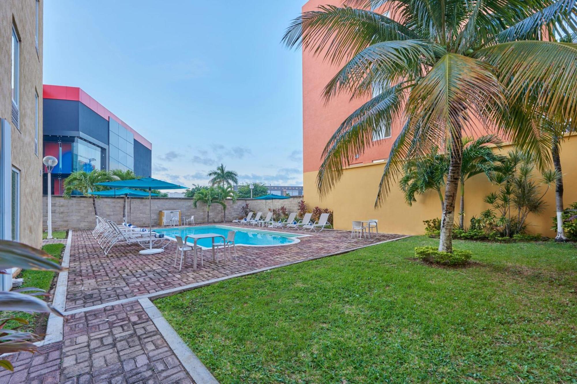 City Express By Marriott Cancún Zewnętrze zdjęcie