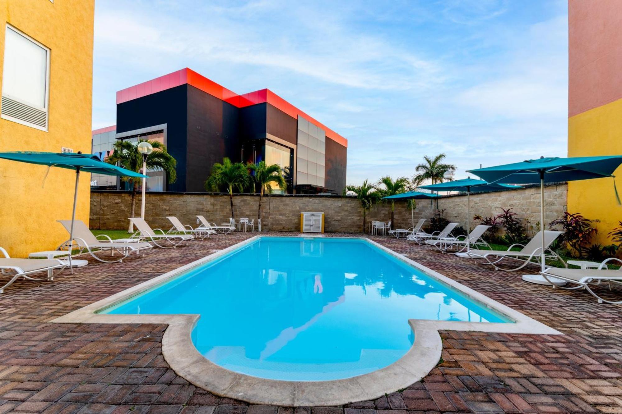 City Express By Marriott Cancún Zewnętrze zdjęcie